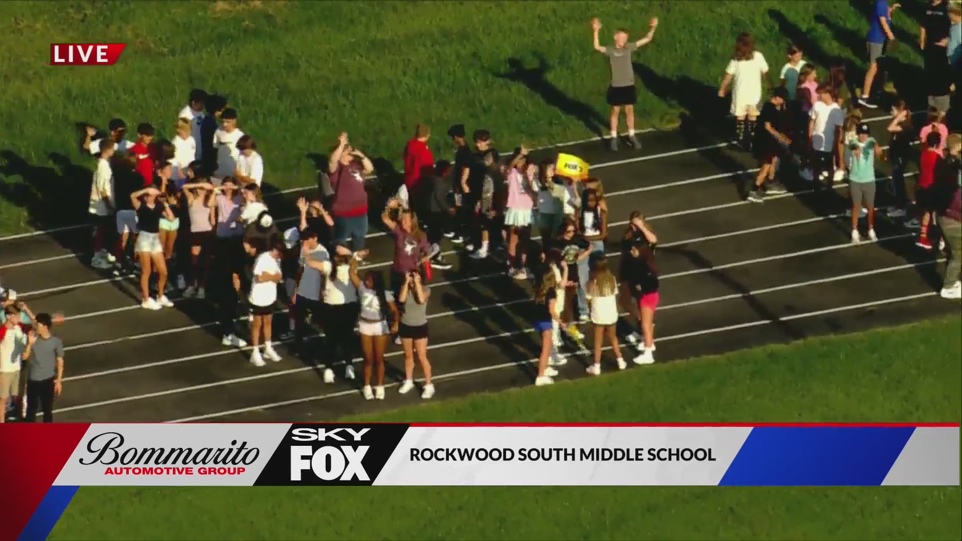 Rockwood Middle South students heading back to class FOX 2