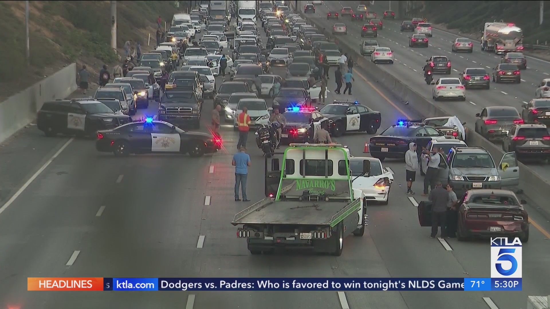 Police search for two suspects wanted in Los Angeles fatal road rage ...