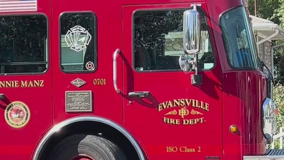 Fire reported at an east side apartment complex in Evansville