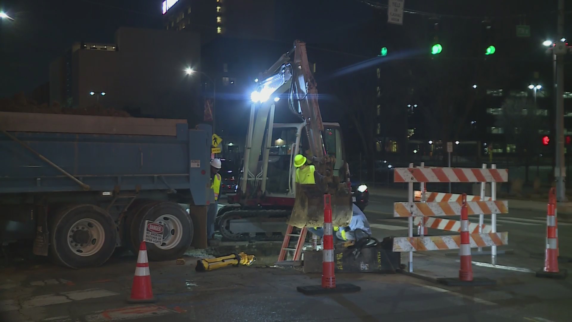 Portion of downtown reopened following gas leak – FOX 2