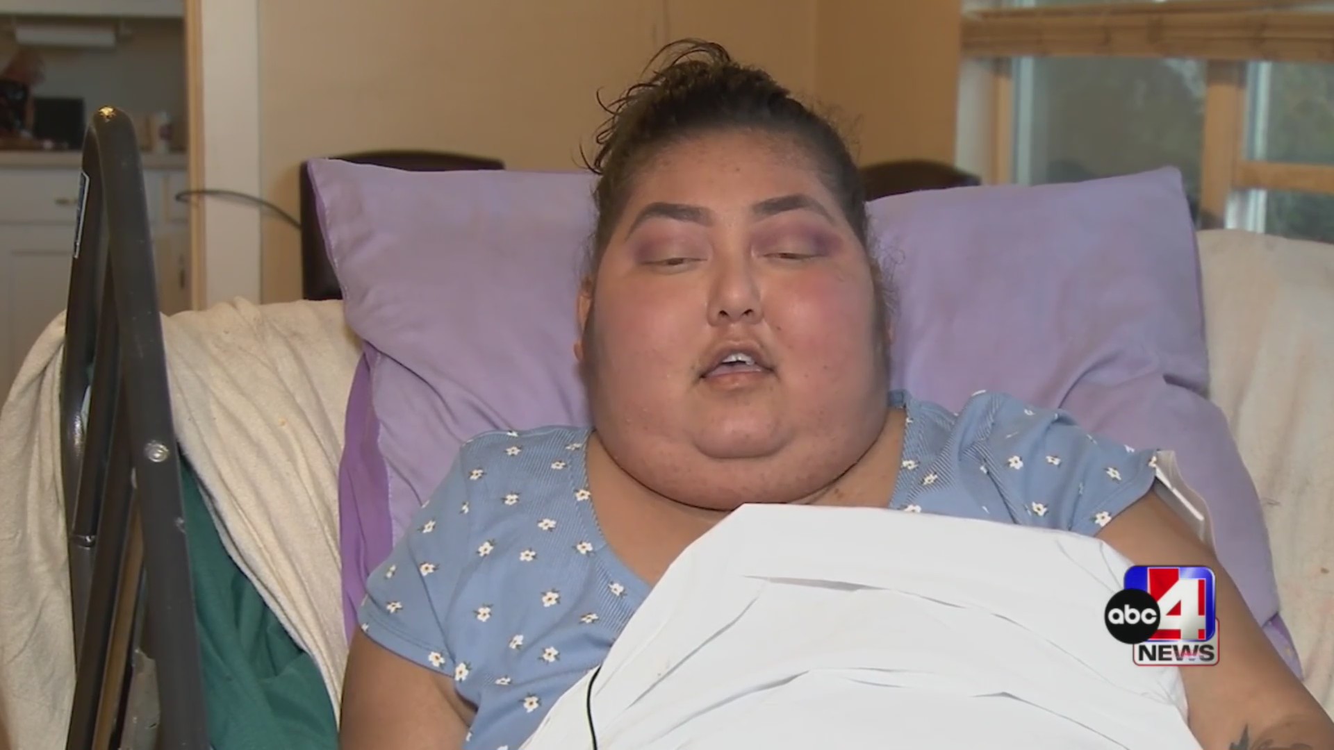 Utah mother diagnosed with Stage 4 Small cell lung cancer, given 3 - 3 Months To Live What Would You Do