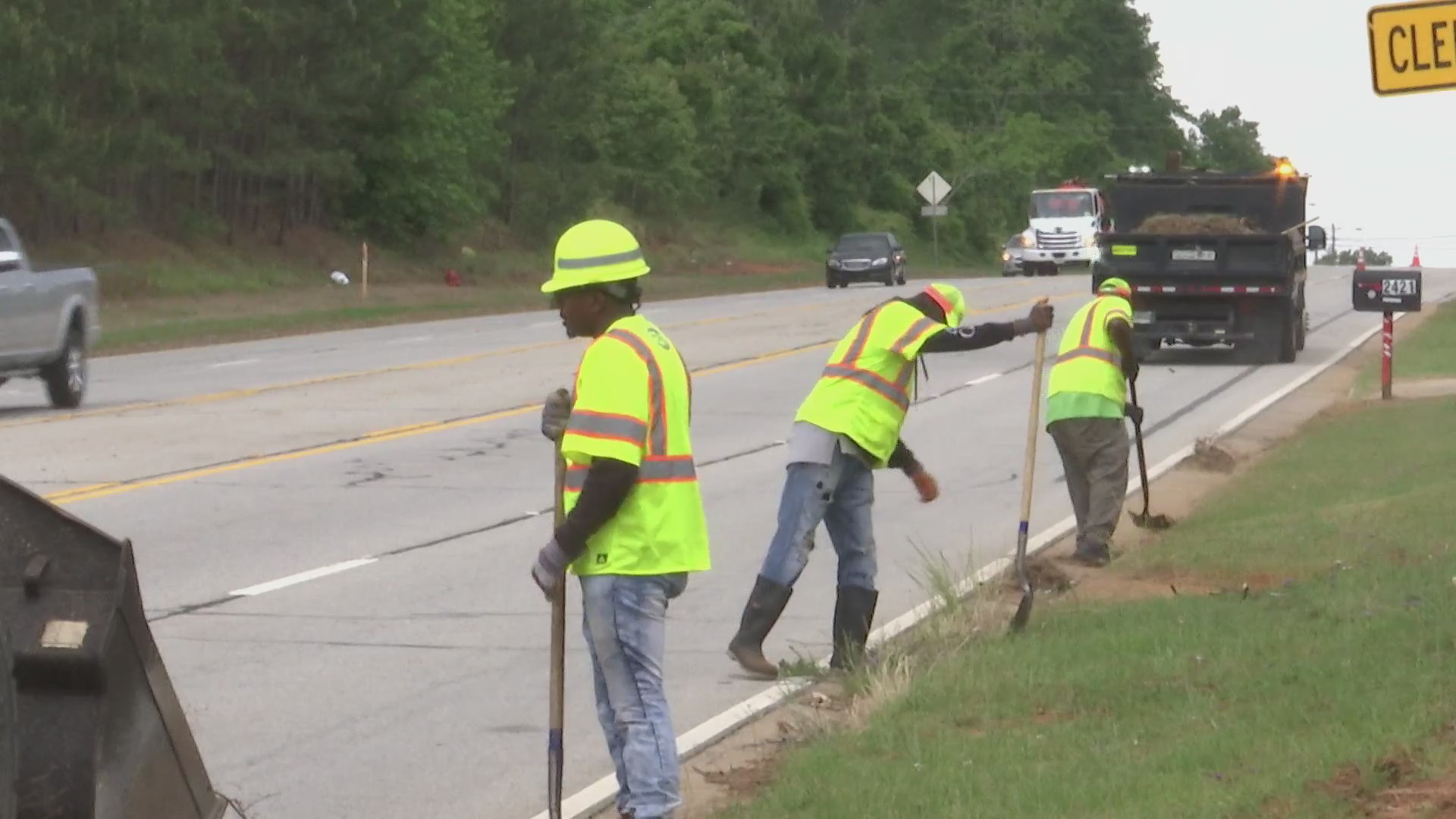 National Work Zone Safety Awareness Week: G DOT bringing awarness ...