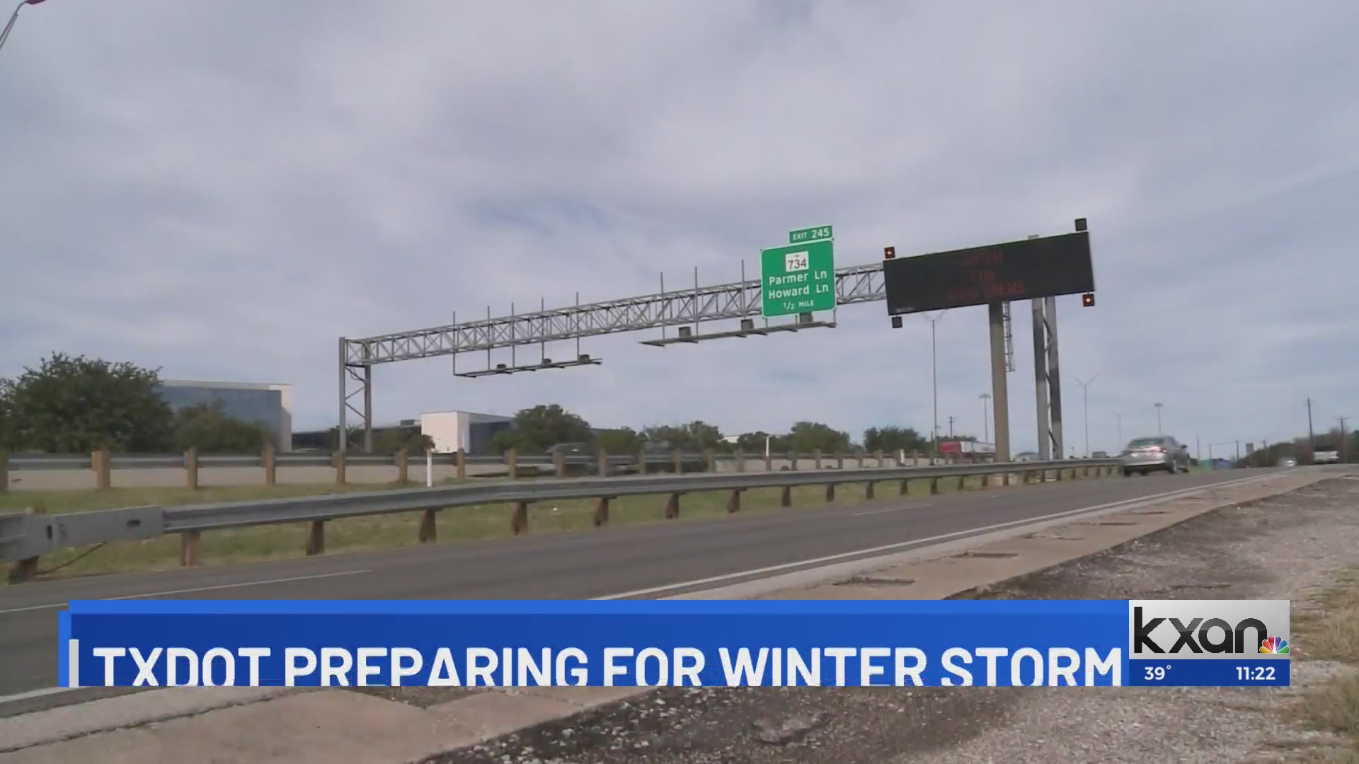 Pre-treating major highways and roads ahead of winter weather – KXAN Austin