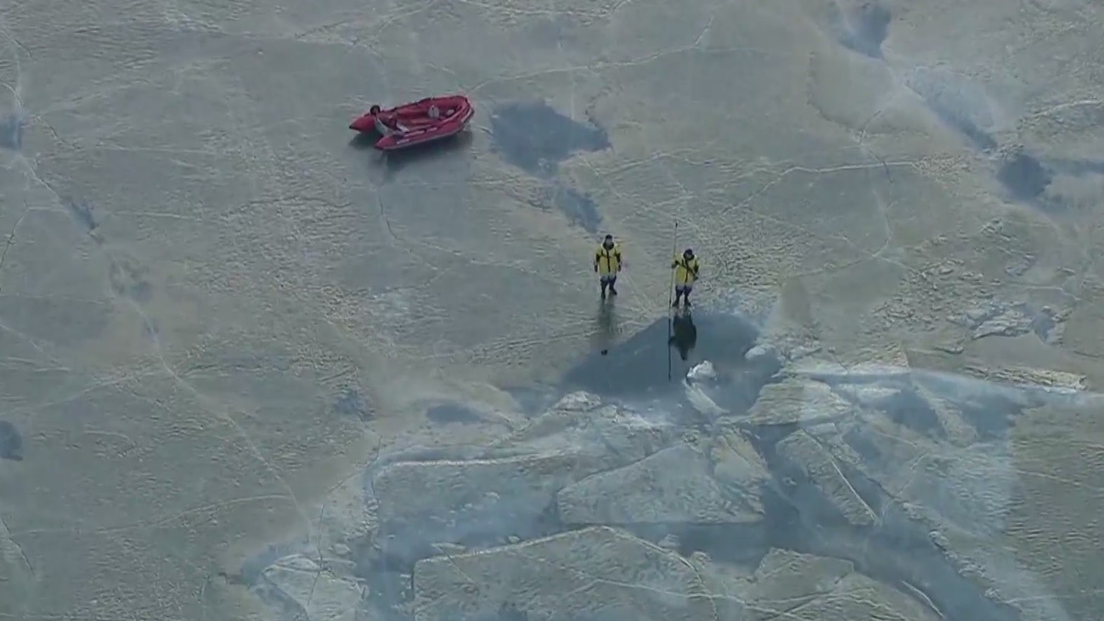 Authorities recover body of man who drove into open water on Lake ...