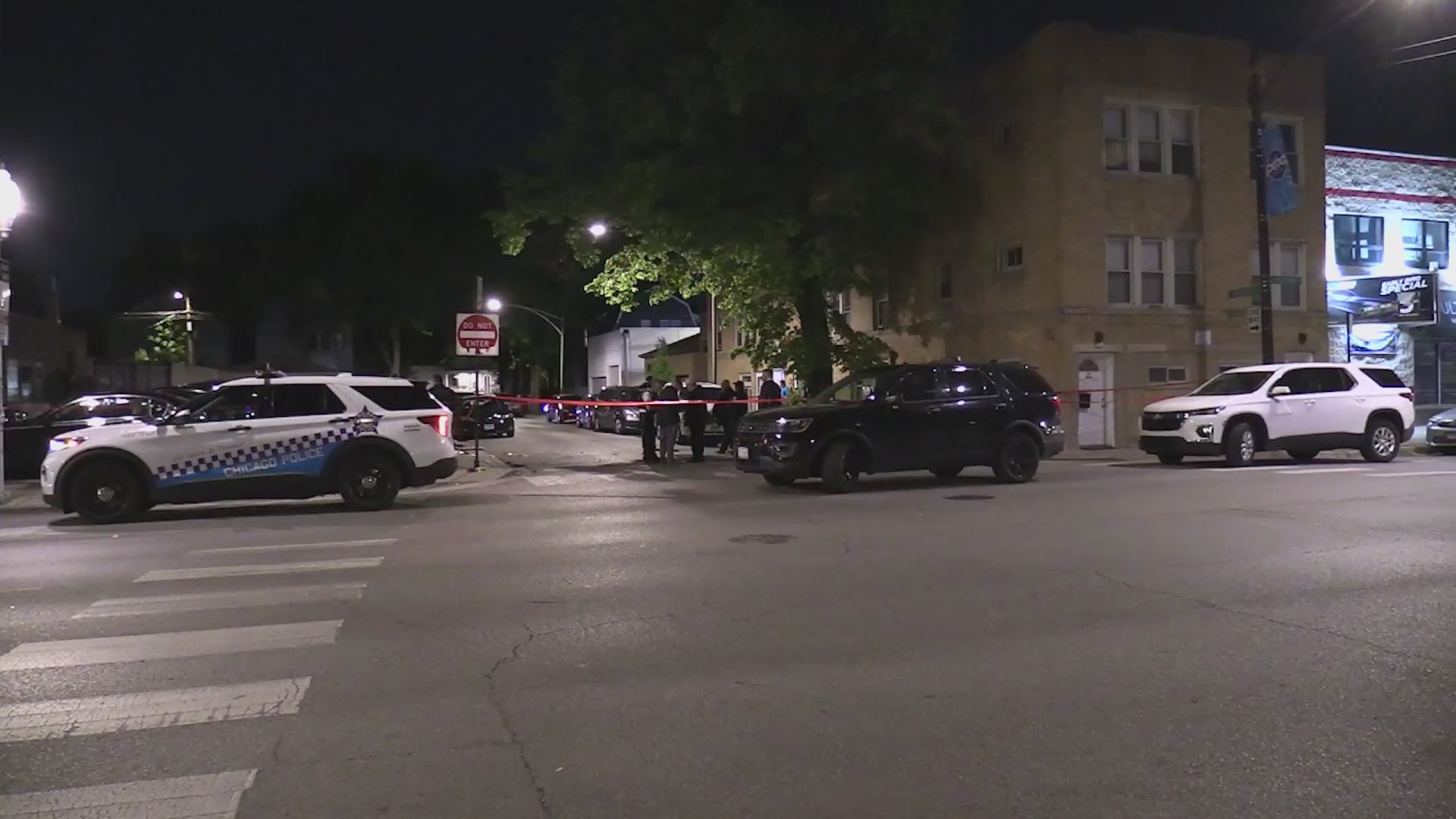 24 year-old man dies after being shot in the back during apparent fight ...