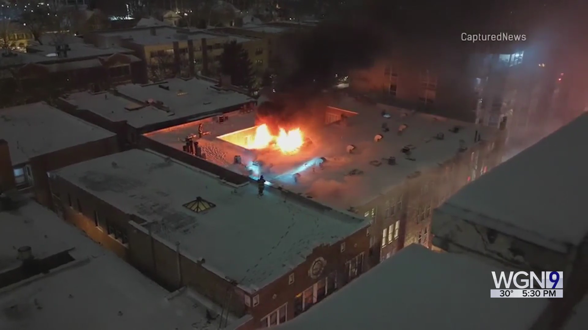 Fire at Uptown apartment complex displaces several residents – WGN-TV