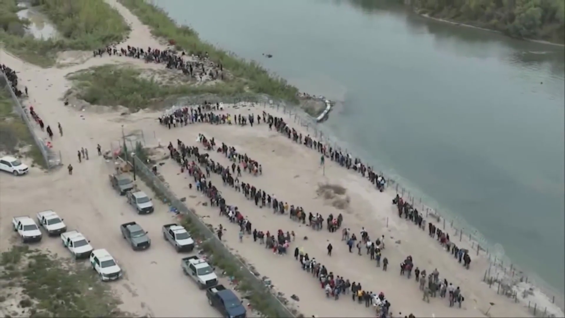 1,500 troops sent to southern border to assist with operations – FOX31 ...