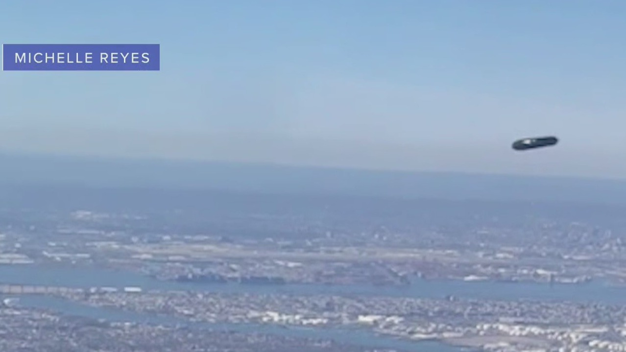 3 Ufo Sightings Near Laguardia Airport Banfield Newsnation