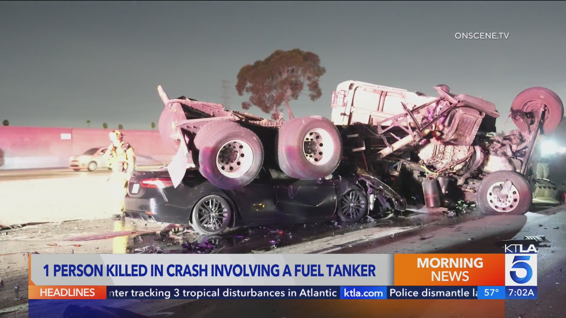 Deadly crash involving fuel tanker shuts down freeway in Los Angeles – KTLA