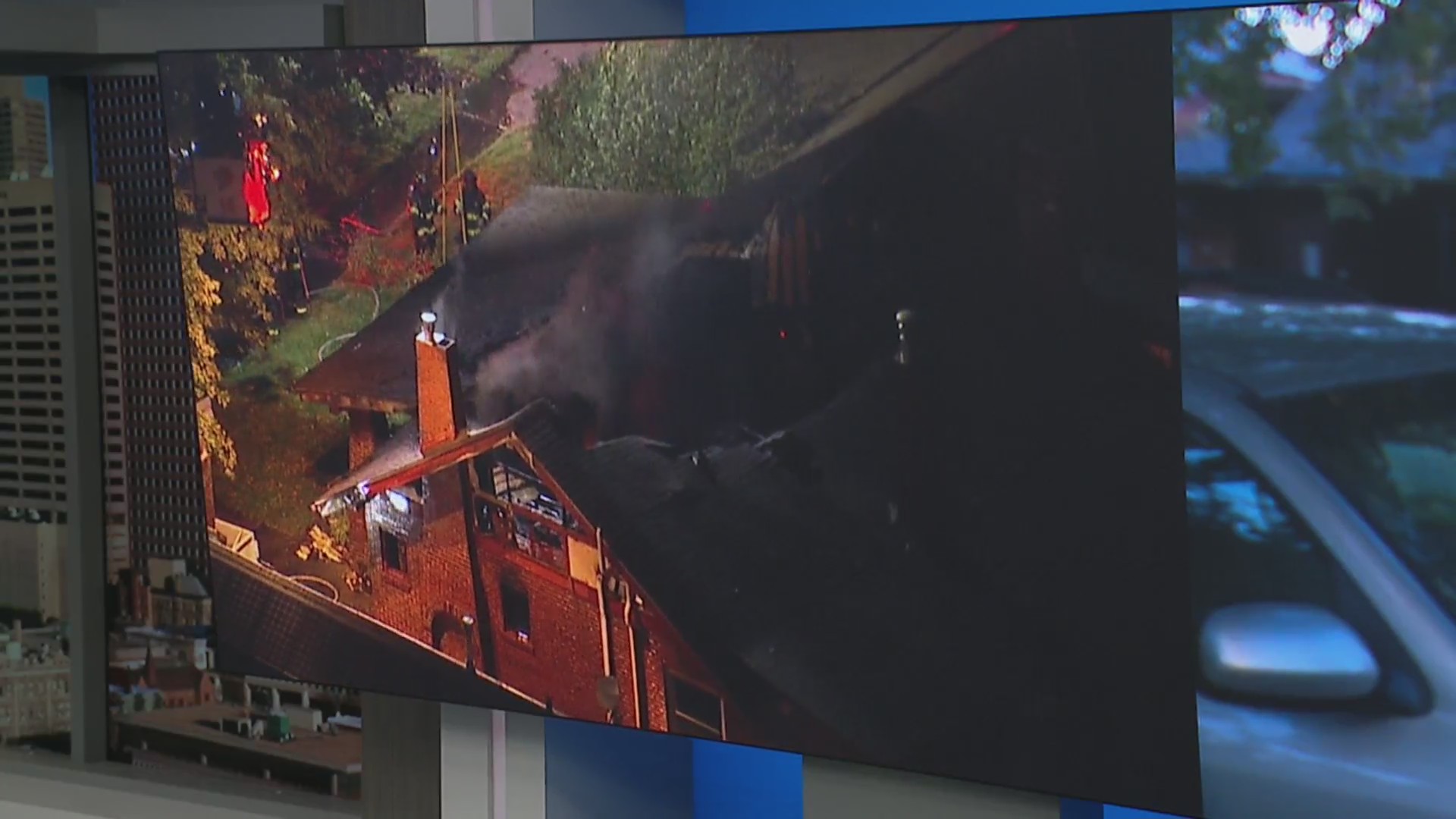 Roof collapses during early morning Denver house fire – FOX31 Denver