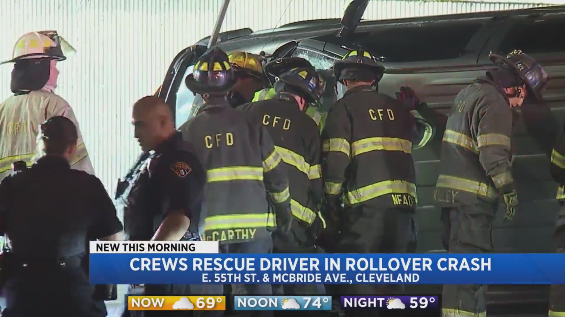 Driver trapped in van after rollover crash – Fox 8 Cleveland WJW