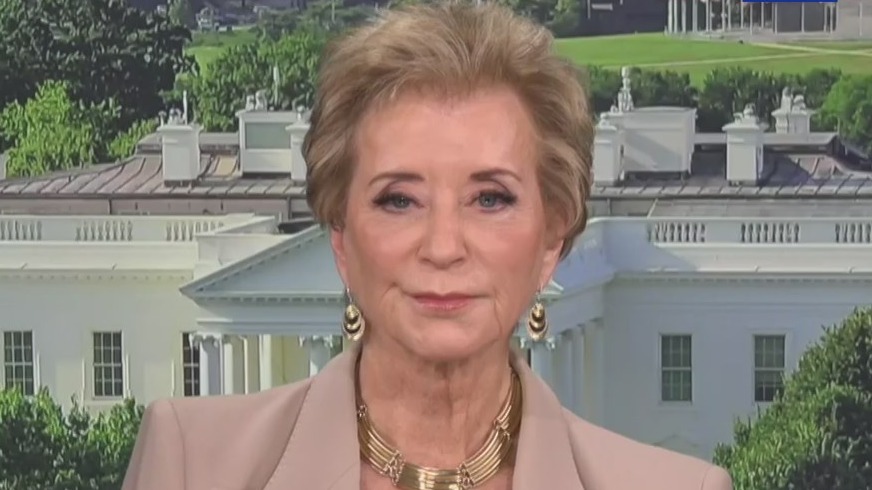 Linda McMahon hopes Columbia deal - 87BC69B0972168B8FCC006883A7C5619