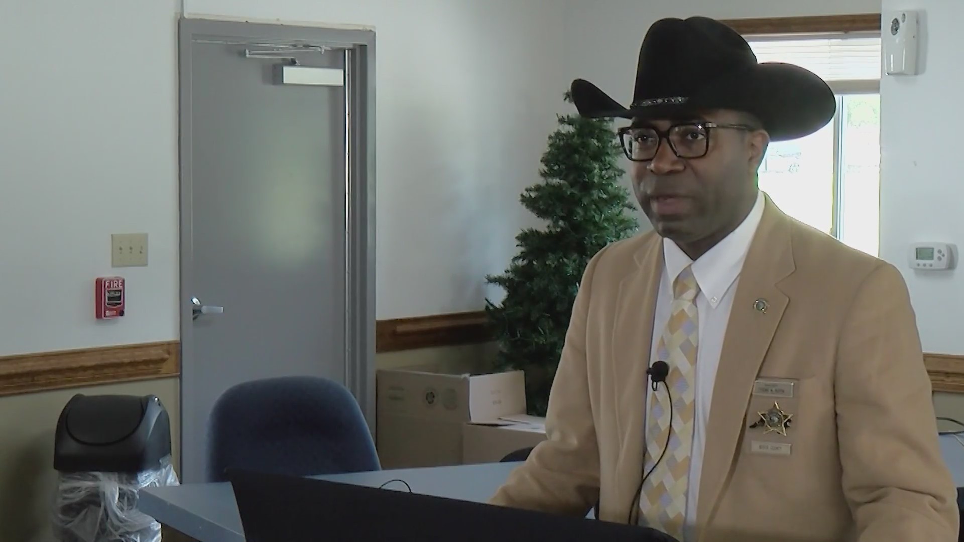 Bertie County Sheriff Ruffin has press conference updating officer ...