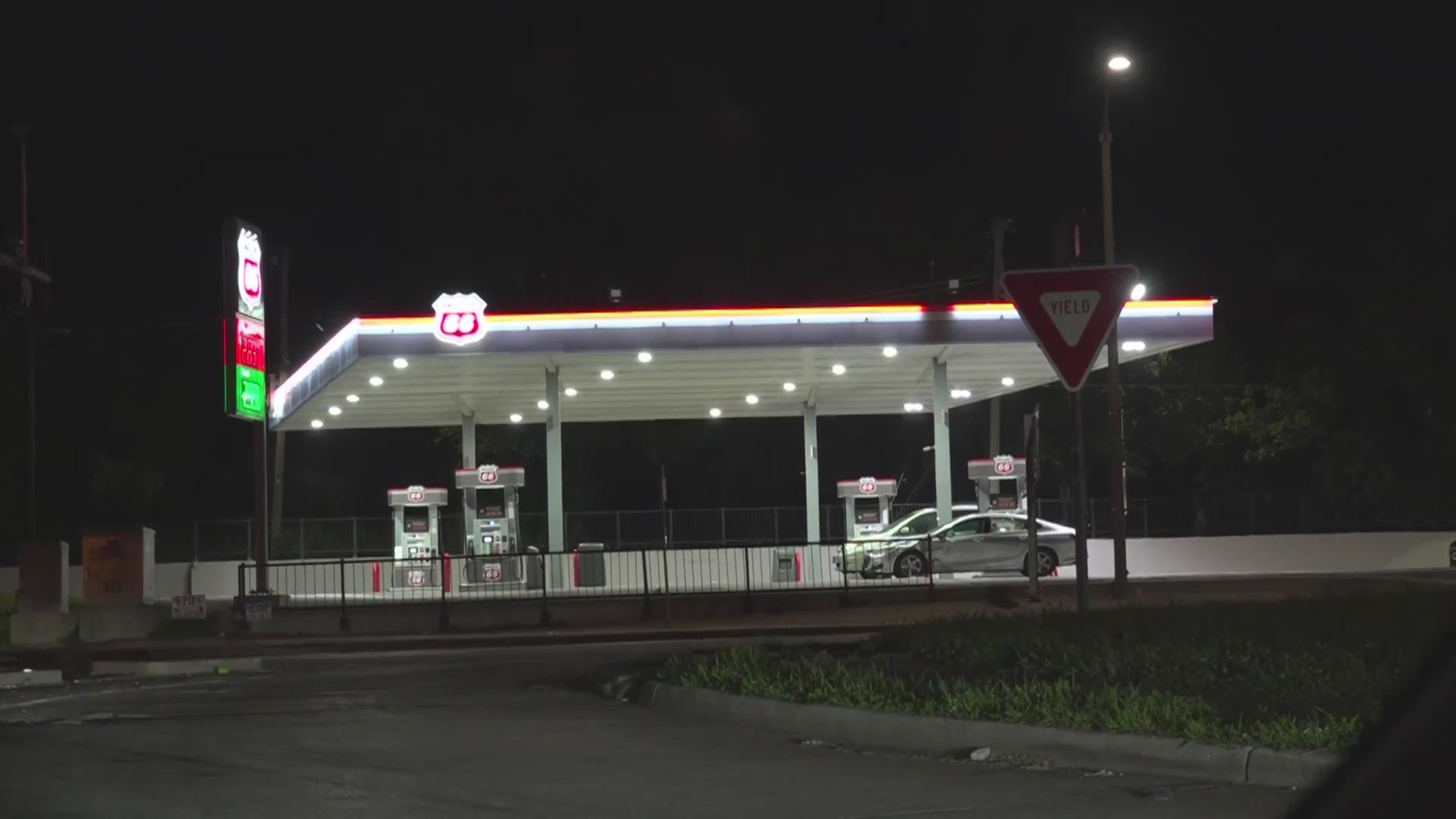 Police investigating after two armed robberies in north St. Louis – FOX 2