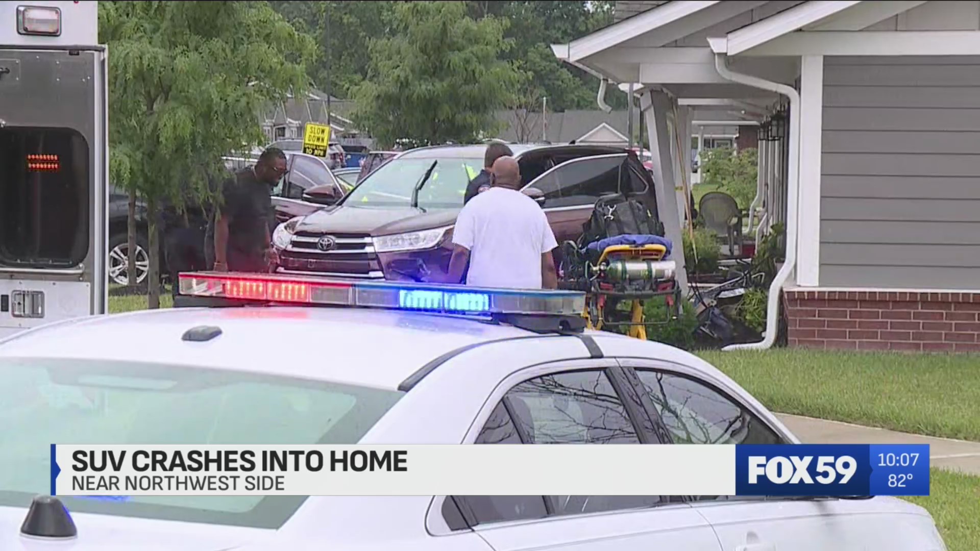 1 killed in crash involving vehicle, home on near northwest side of ...