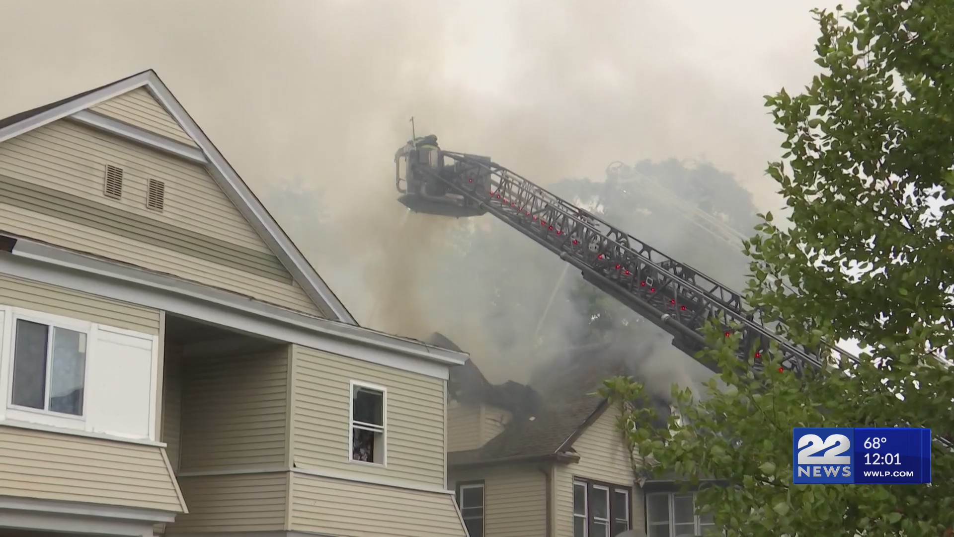 House fire on Bloomfield Street in Springfield – WWLP