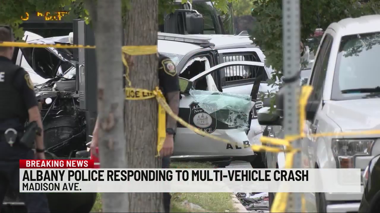 Witness describes crash involving Albany police cruiser – NEWS10 ABC