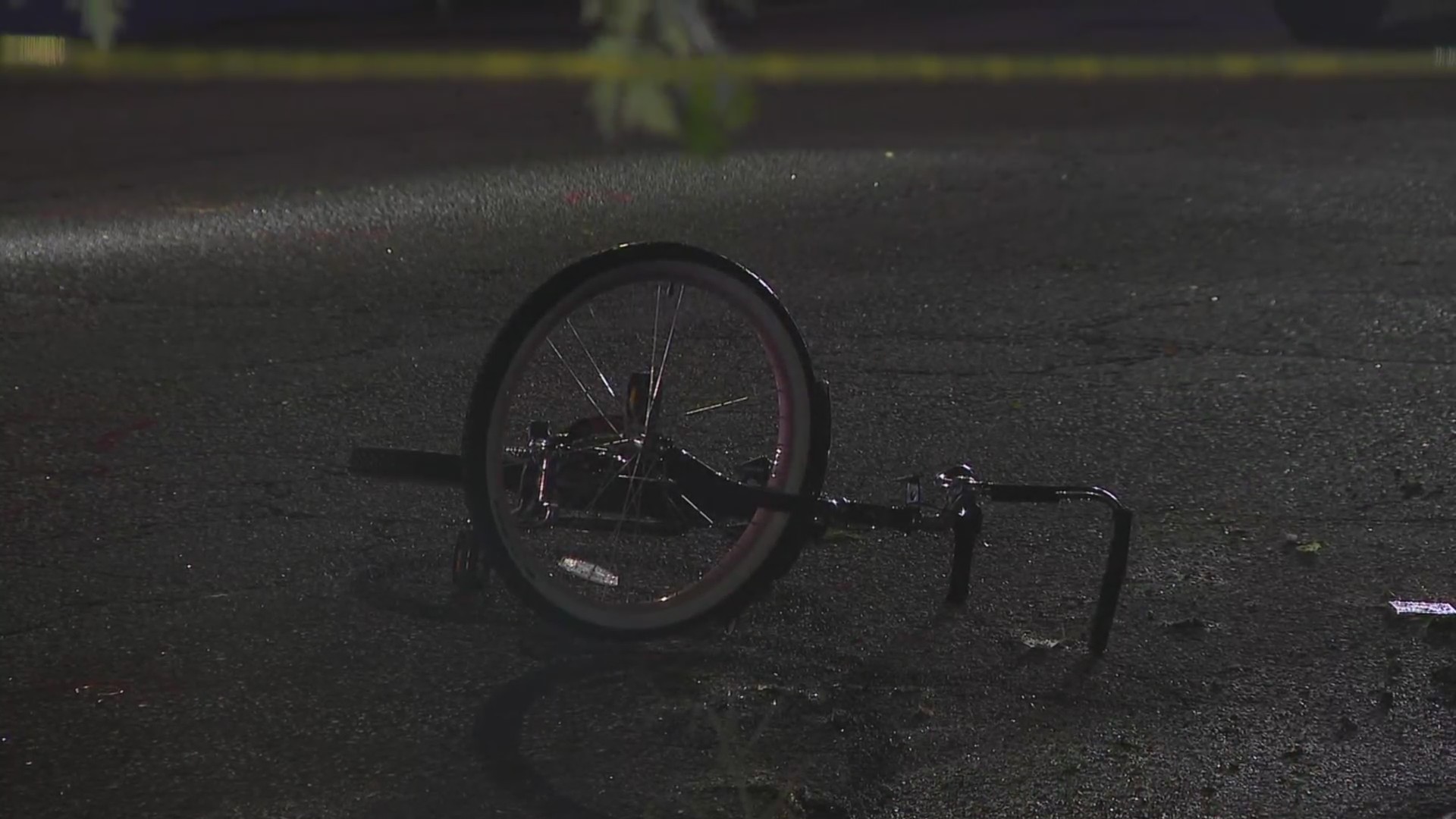 Teen cyclist taken to hospital after being hit by vehicle – FOX31 Denver