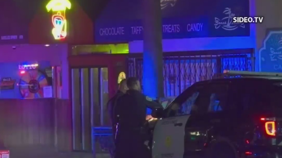 Police search for suspects in deadly shooting in Ocean Beach – FOX 5 ...