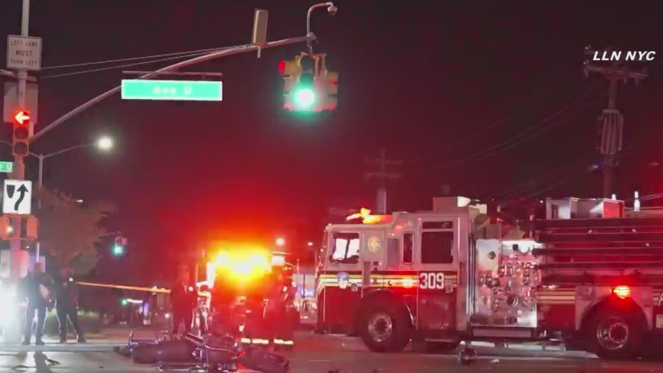 Man dies after crashing motorcycle into FDNY firetruck in Brooklyn ...