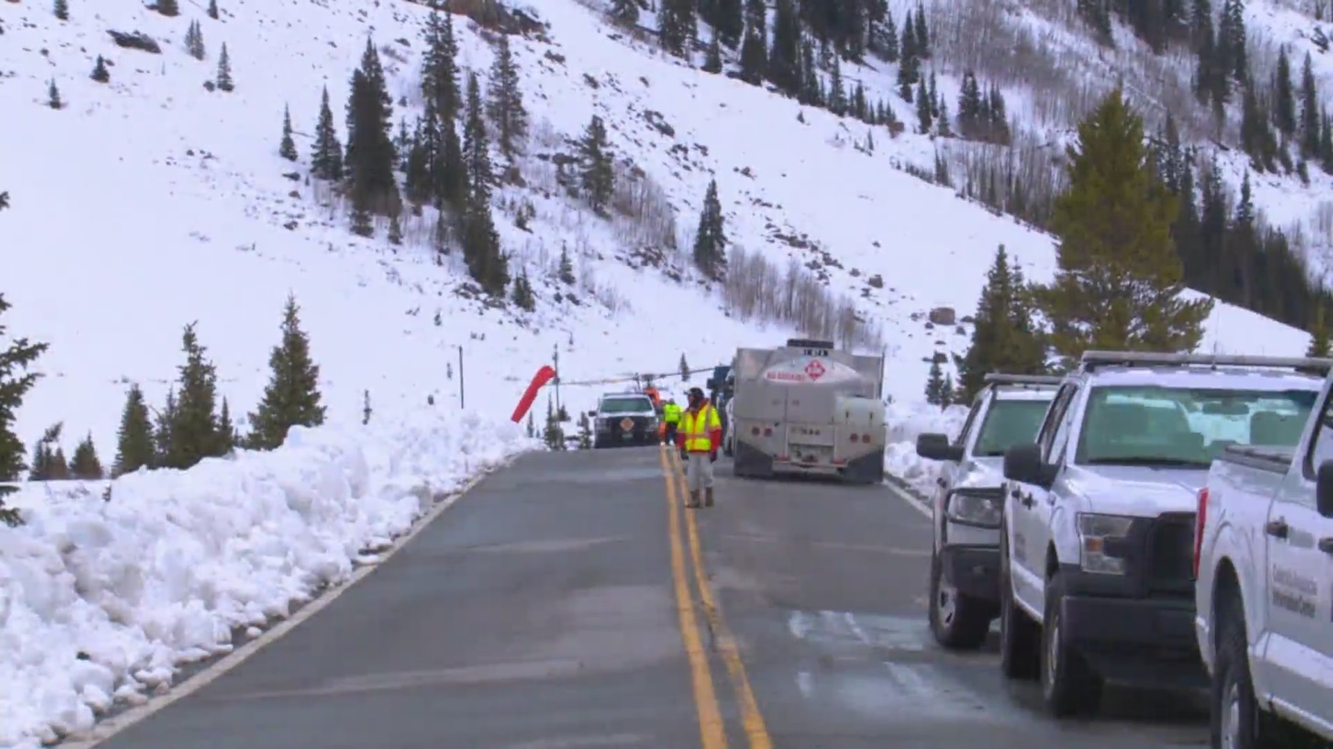 Crews create avalanches to help clear Independence Pass – FOX31 Denver