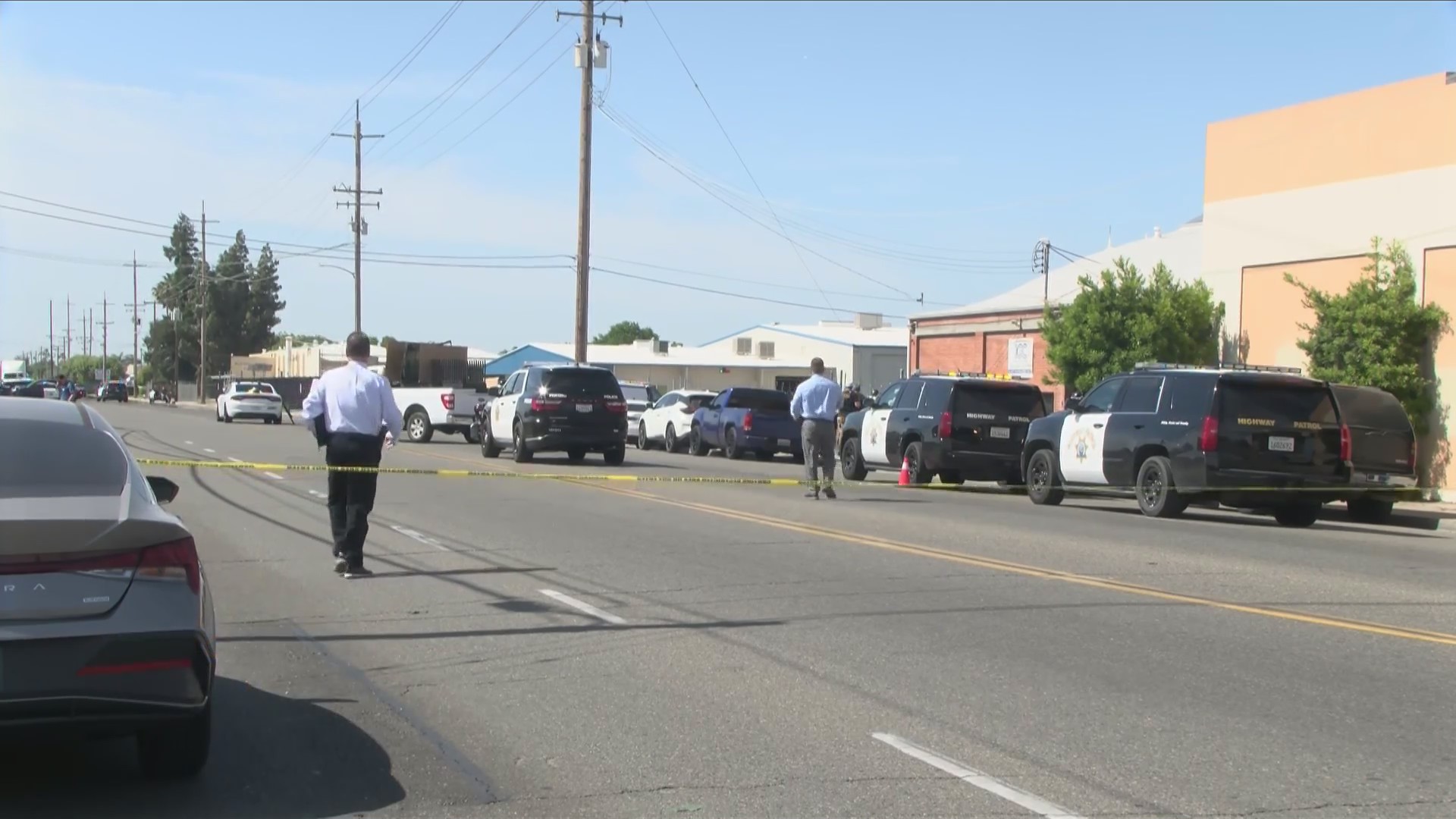 Man with gun near Fresno highway shot dead by CHP, police say – CBS47 ...