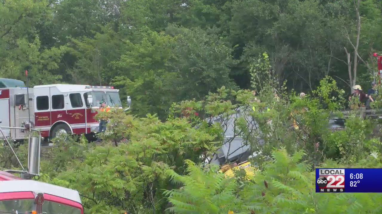 Driver trapped and injured in dump truck rollover crash on I-89 – ABC22 ...