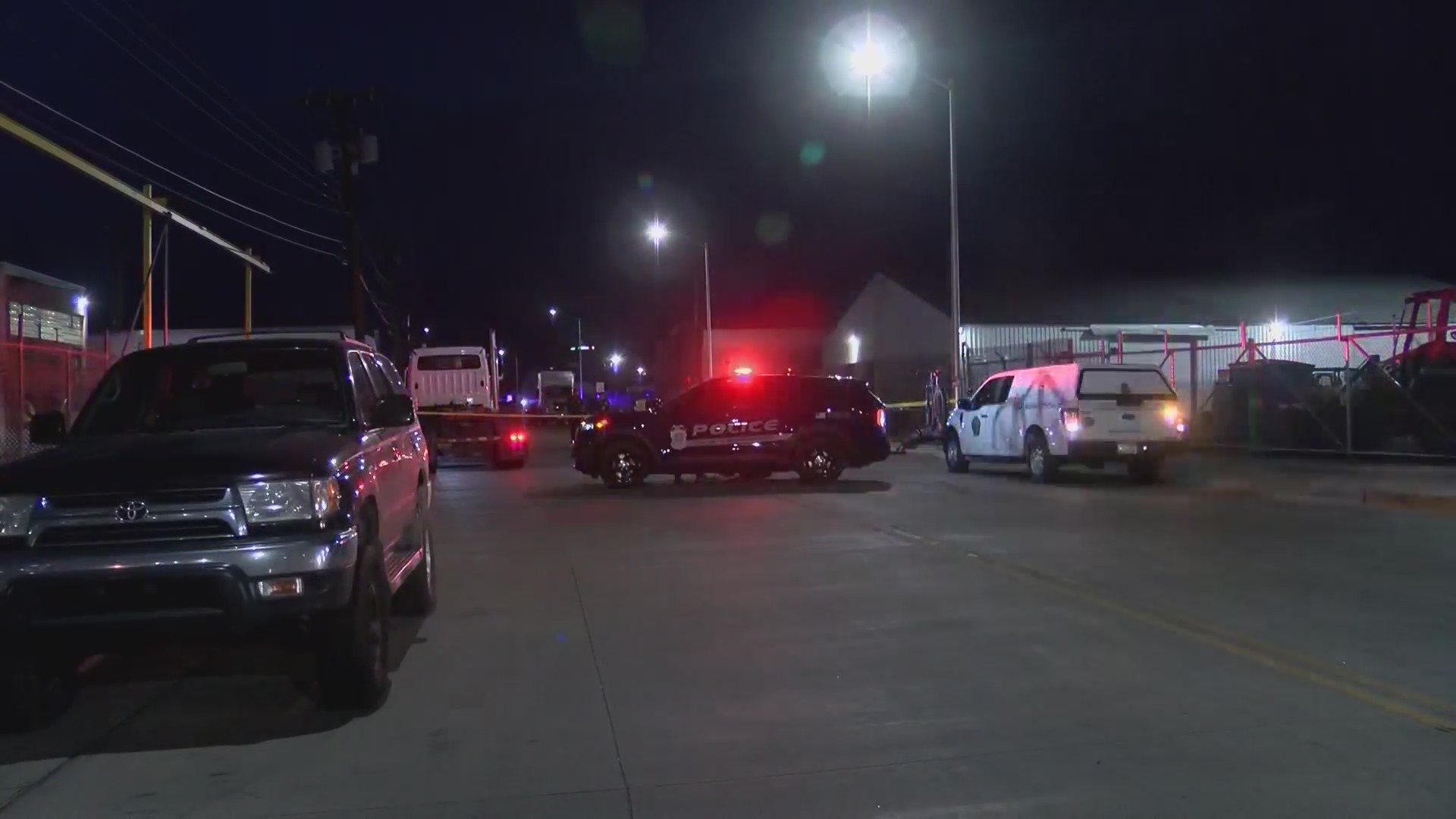 APD: Pedestrian killed in crash in northwest Albuquerque – KRQE NEWS 13 ...