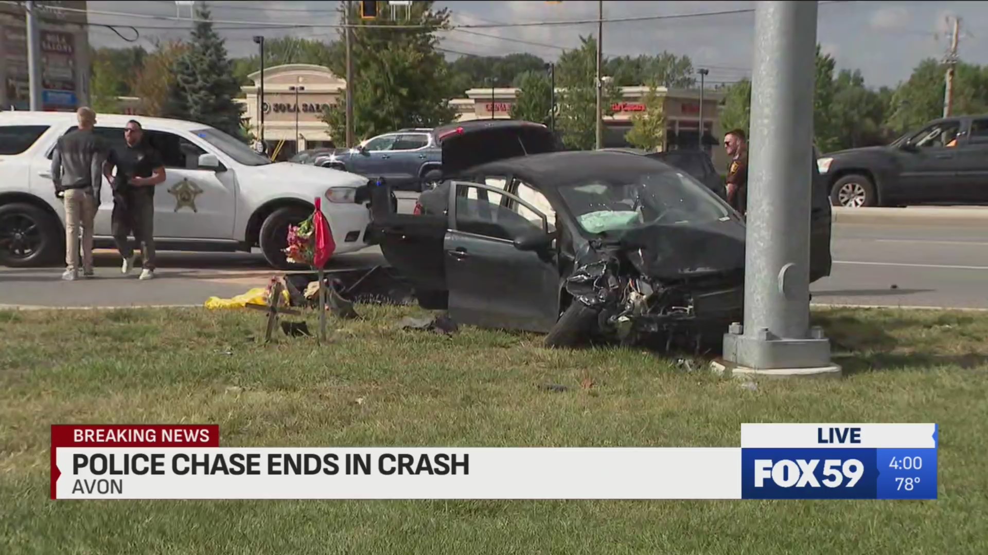 Brief chase leads to car crashing into utility pole in Avon – Fox 59