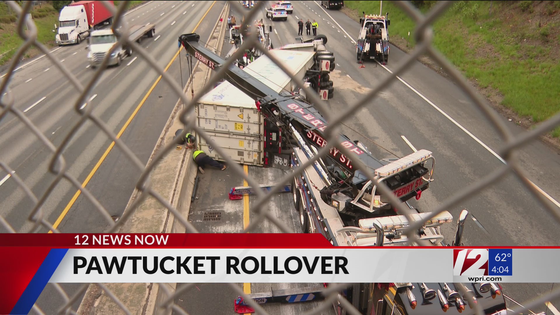 I-95 reopens after tractor-trailer rollover in Pawtucket – WPRI.com