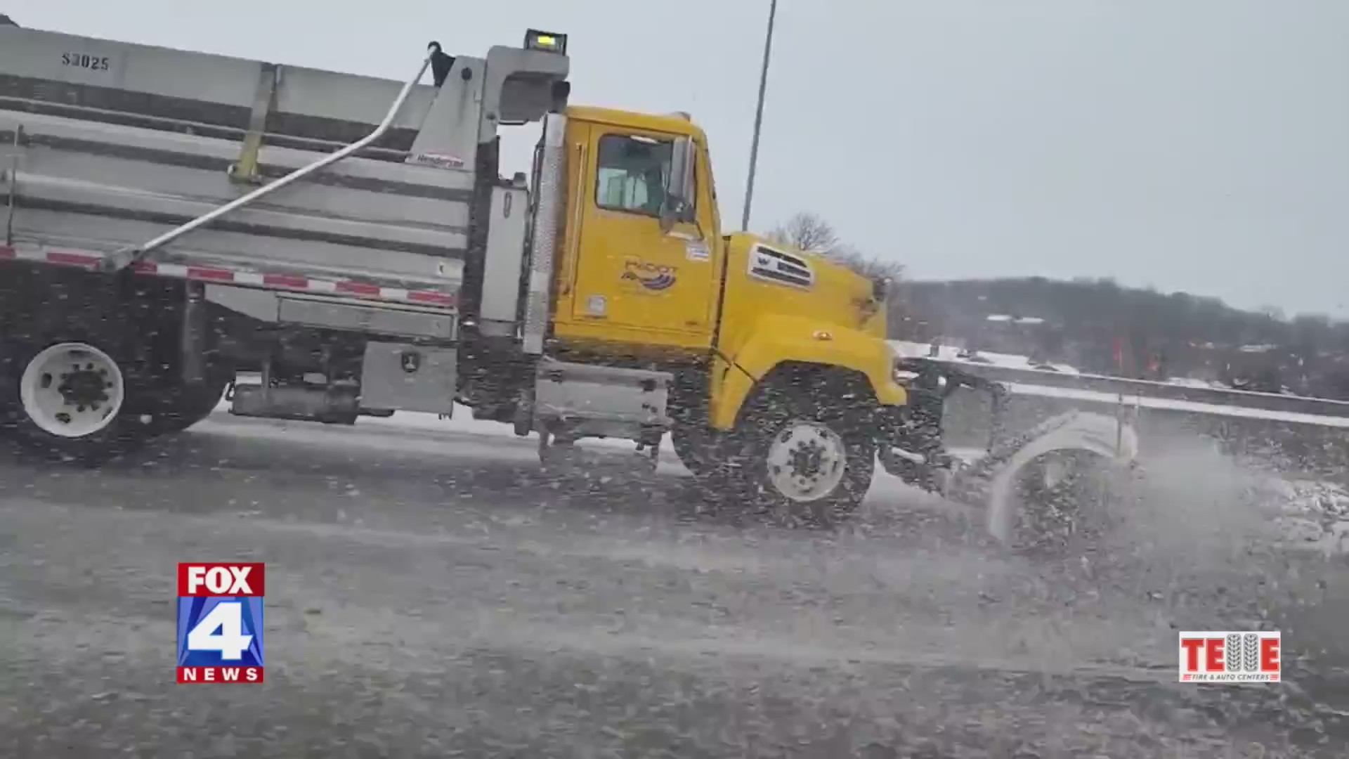 Kansas City area crews working to clear snow off roadways – FOX 4 ...