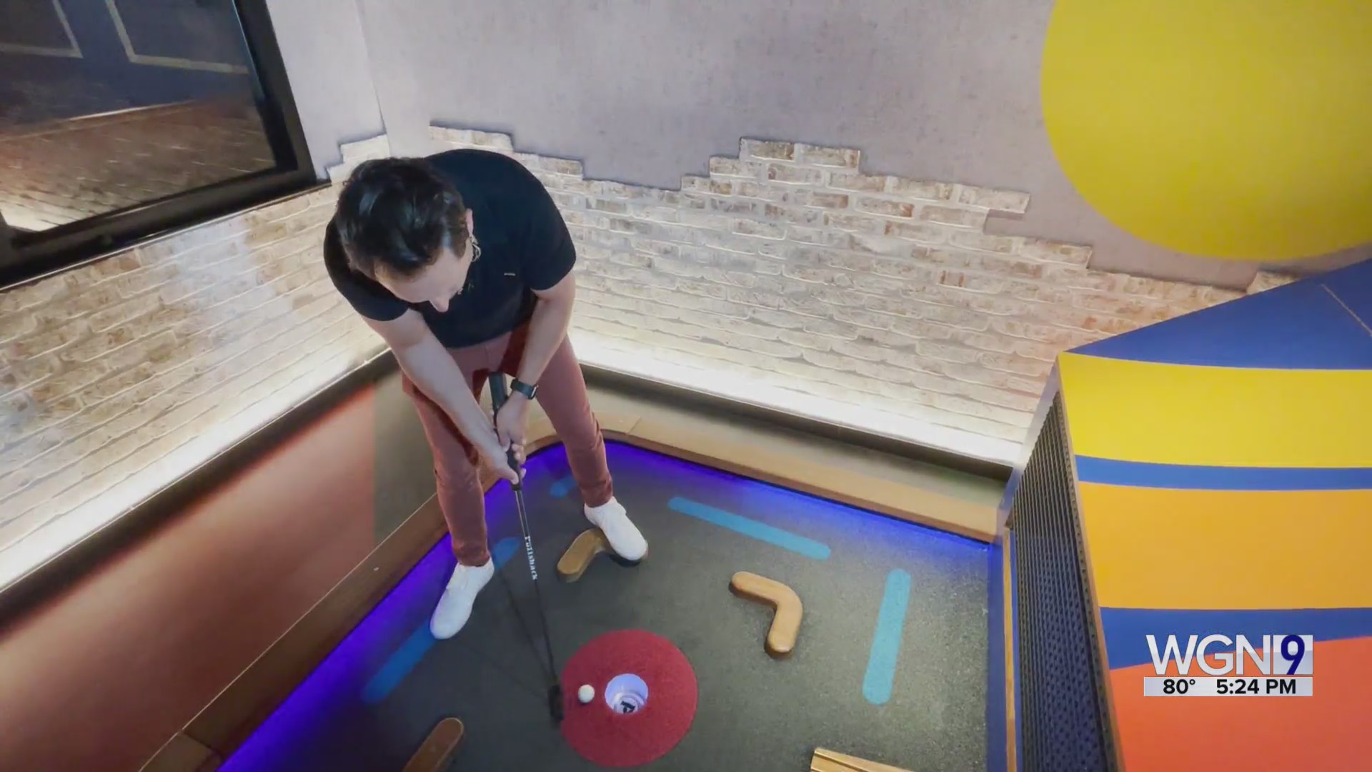 Weekend Break: Puttshack in Oak Brook is not your father's mini-golf ...
