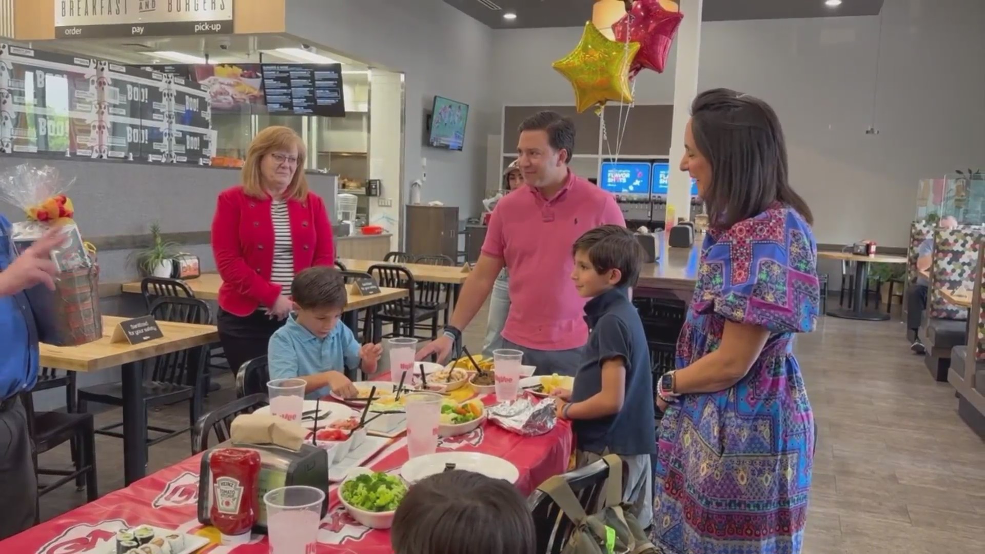 Hy-Vee gifts Breakthrough family with Chiefs tickets - FOX 4 Kansas ...