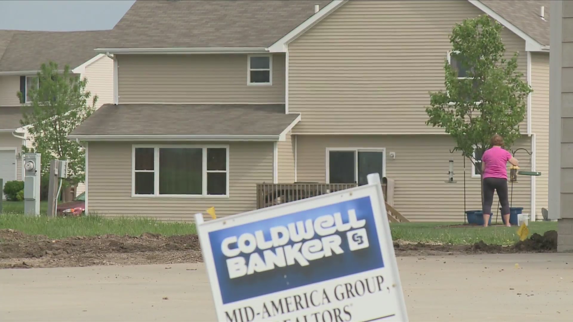 Falling Mortgage Rates To Increase Interest In Housing Market