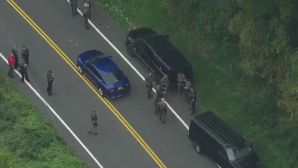 Suspect dead after manhunt in Orange County – PIX11