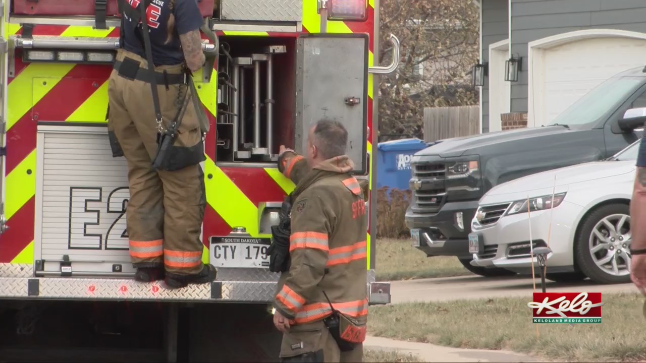 Crews respond to Sioux Falls house fire – KELOLAND.com