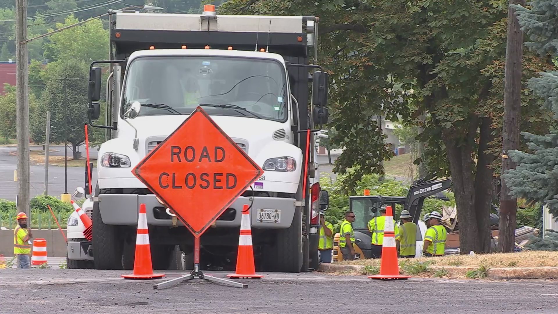 Road reopens after gas leak closes exit in Syracuse – WSYR