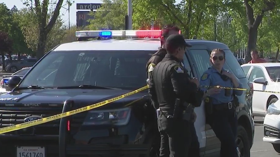 Man accused of double homicide in Sacramento shoots himself – FOX40 News