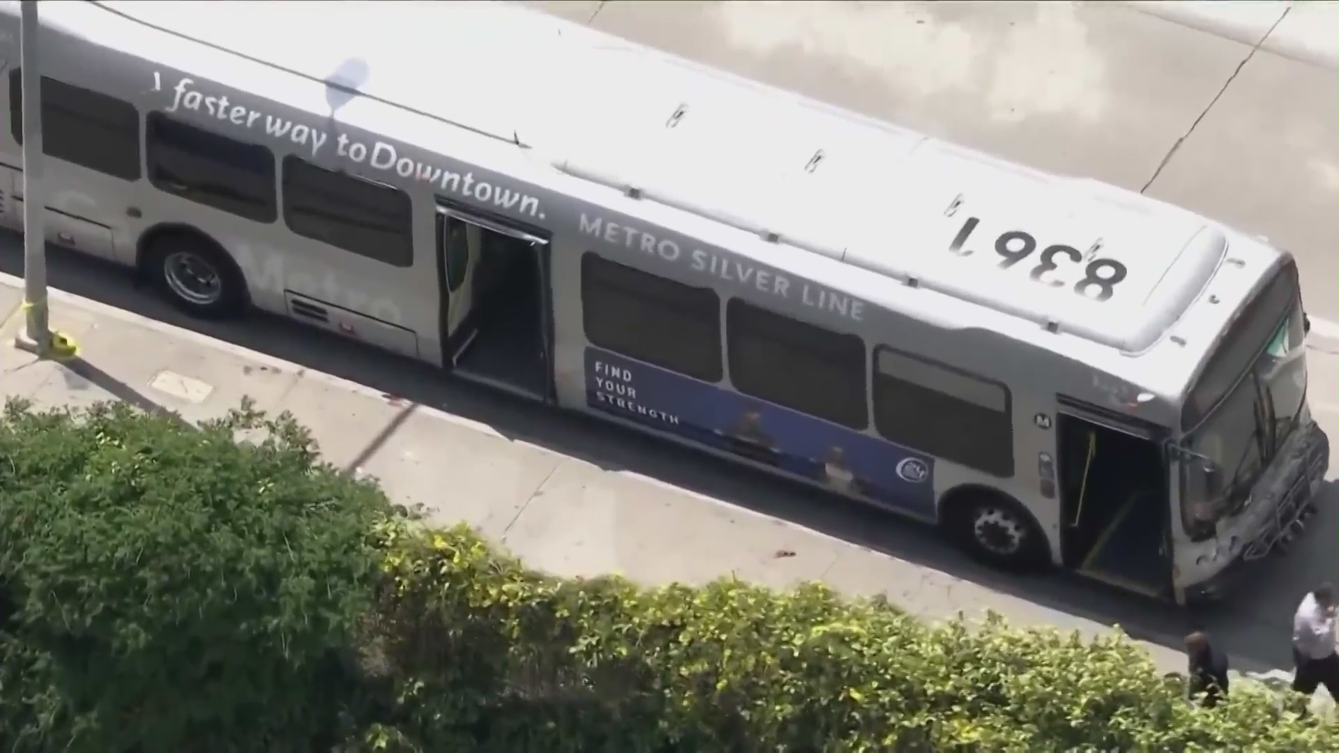 Man stabbed near bus; latest in string of Metro violence in L.A. – KTLA