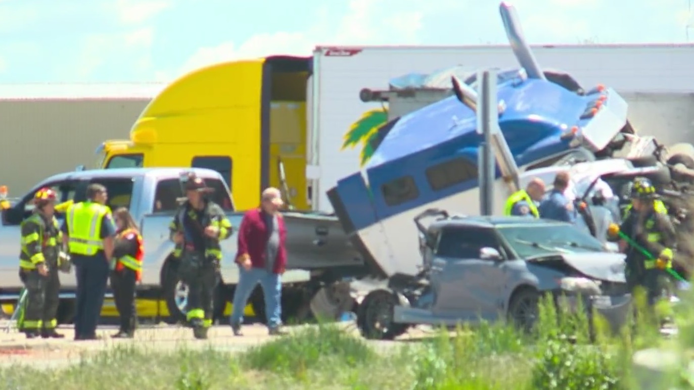 US 85 north reopens after 7-vehicle crash in Commerce City – FOX31 Denver