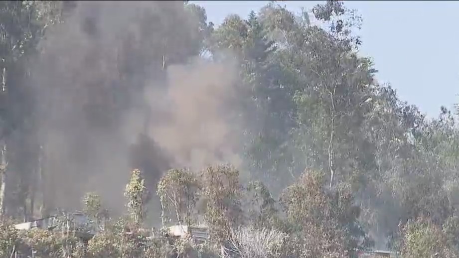 Brush fire evacuations lifted – FOX 5 San Diego & KUSI News