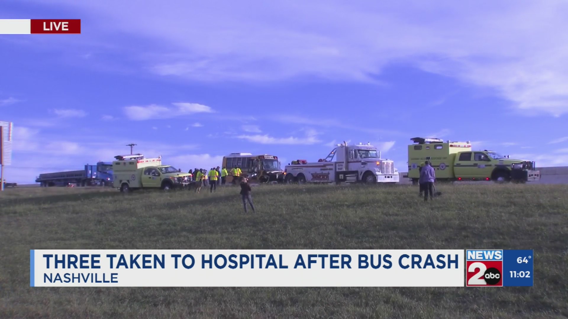 Student injured after bus crash on Briley Parkway – WKRN News 2