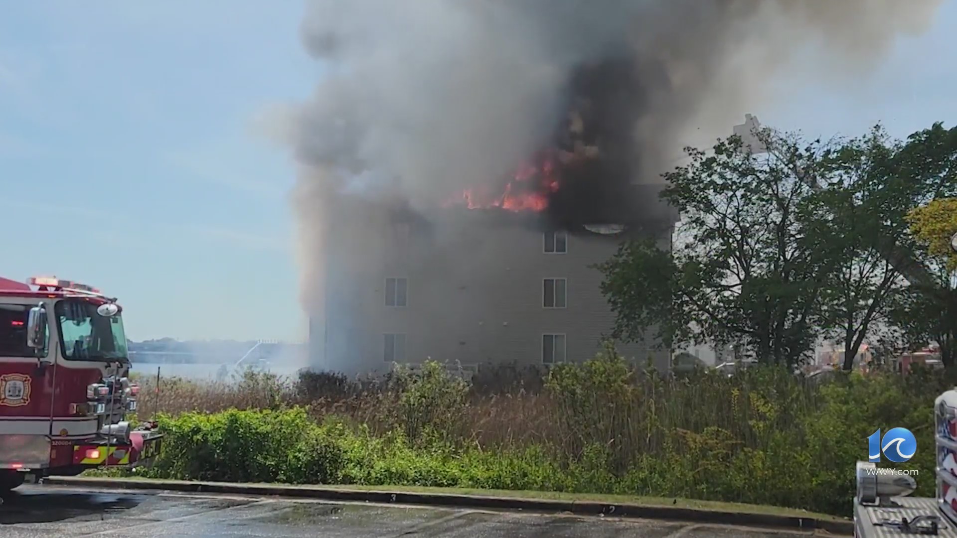 4 injured, including 2 firefighters, as 12 condos damaged in Hampton ...
