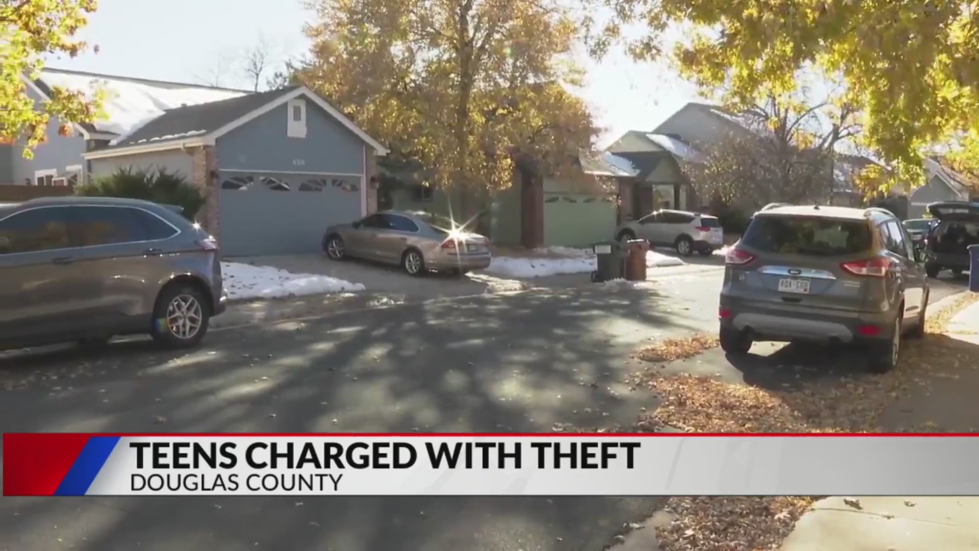 3 teenagers charged in possible robbery, chase – FOX31 Denver