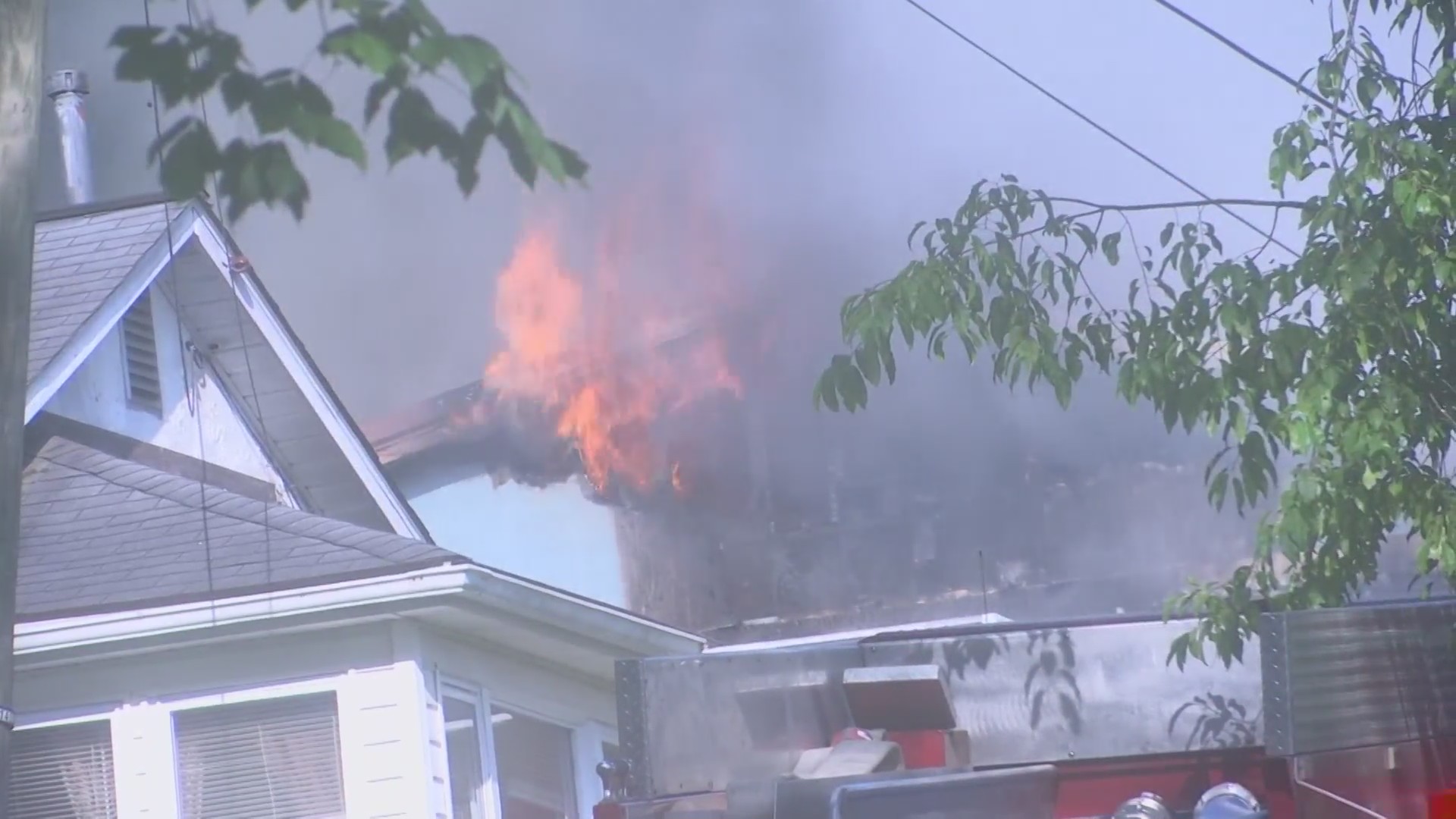 Crews battling fully involved structure fire in Sissonville – WOWK 13 News