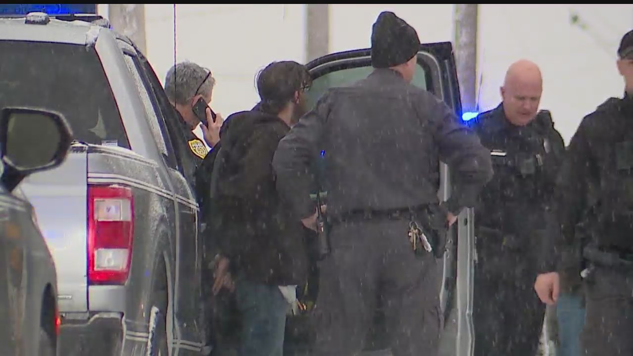 Robber Search Police identify suspects in 3 local robberies – WKBN.com