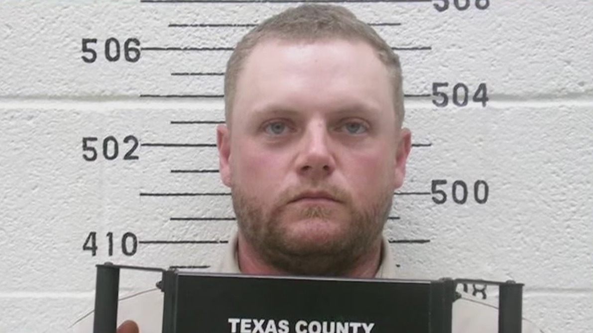 Fifth person arrested in Kansas moms killings | Cuomo – NewsNation