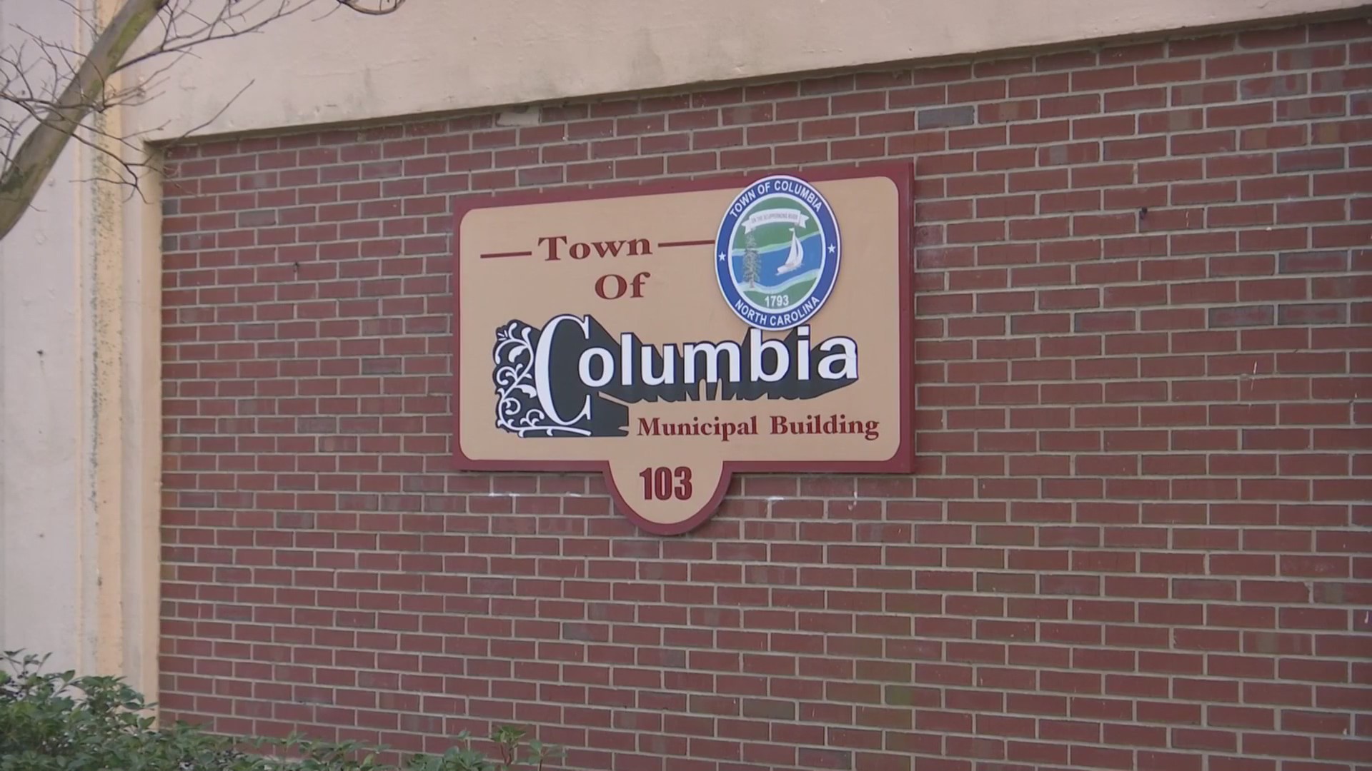People in town mourn death of Columbia mayor WNCT