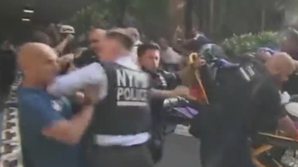 Man arrested in Manhattan woman’s death pulled from angry crowd by NYPD ...