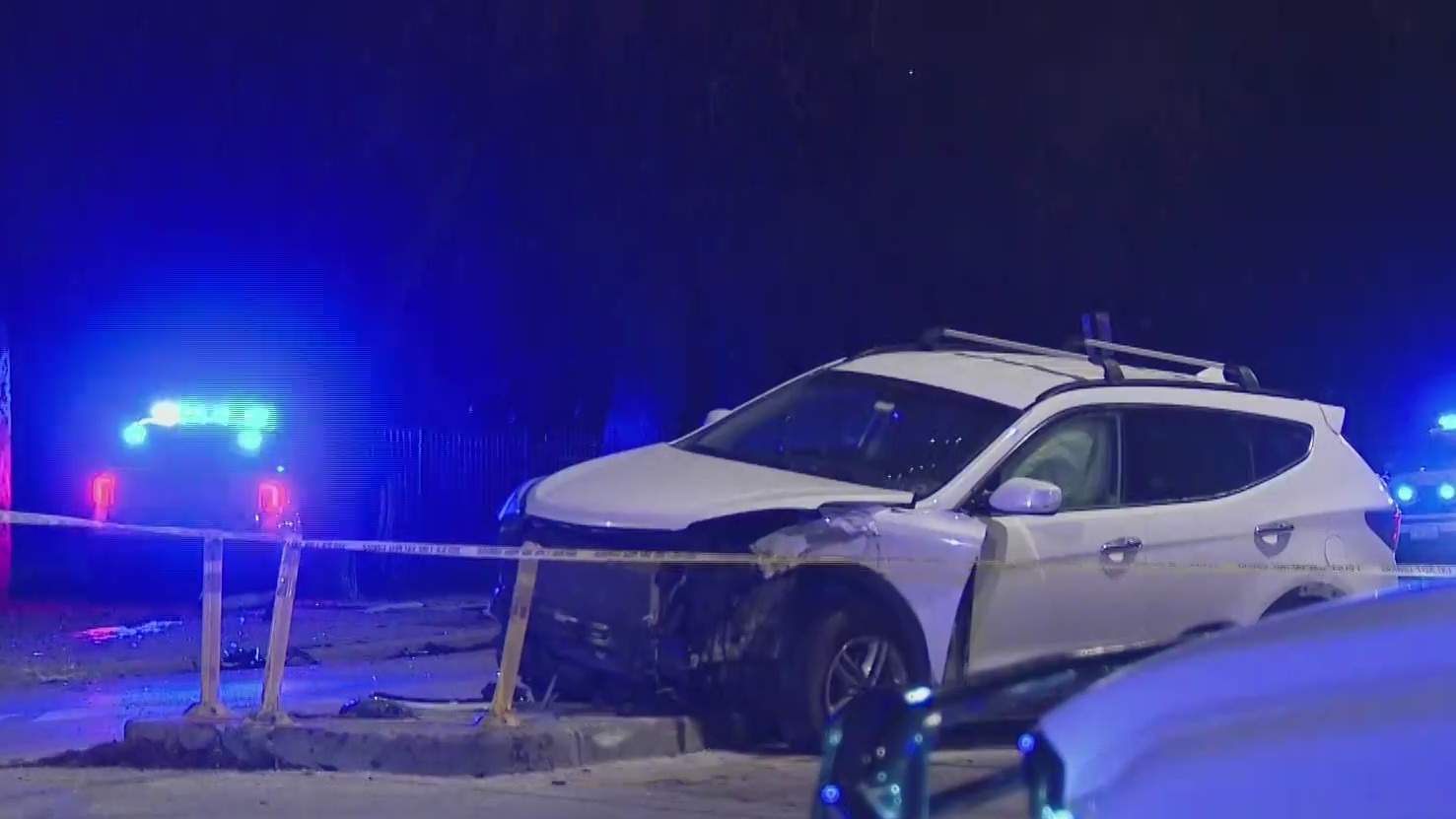 2 CPD officers among 3 injured in crash on Northwest Side – WGN-TV